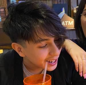 Meet your Posher, Omar